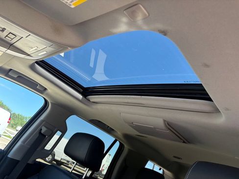 Used 2019 Chevrolet Tahoe LT AWD/4WD image 28