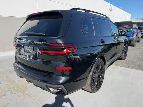Used 2025 BMW X7 xDrive40i w/ Executive Package image 4