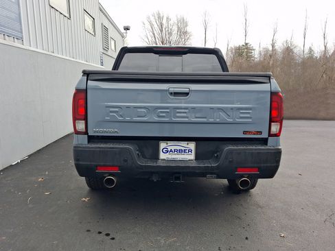 Used 2025 Honda Ridgeline TrailSport image 11