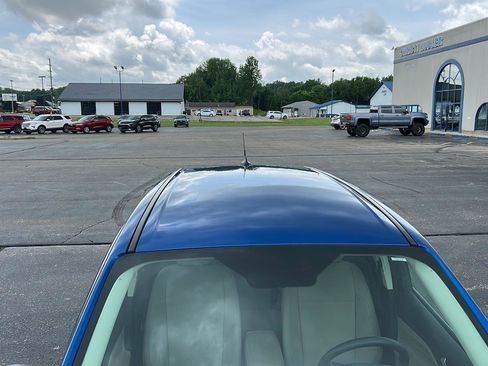 Used 2019 Ford Escape SE FWD image 10