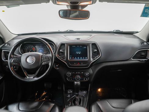 Used 2021 Jeep Cherokee Trailhawk w/ Trailer Tow Group AWD/4WD image 13