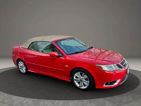Used 2010 Saab 9-3 Aero w/ Aero Premium Package image 10