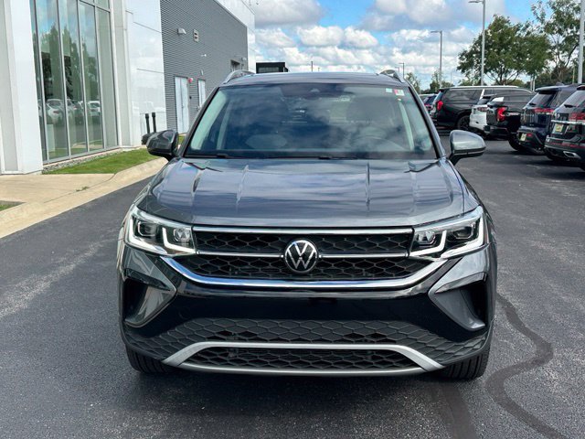 Certified 2023 Volkswagen Taos SEL AWD/4WD image 2