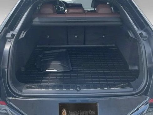 Used 2022 BMW X6 M50i w/ Executive Package AWD/4WD image 11