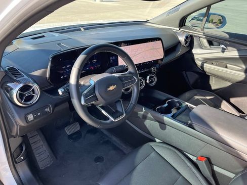 Used 2024 Chevrolet Blazer EV LT AWD/4WD image 13