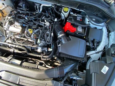 Used 2021 Ford Escape SE image 29