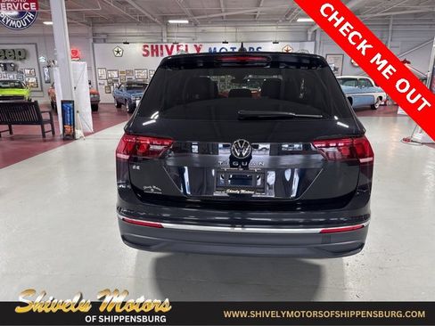 Used 2024 Volkswagen Tiguan SE image 4