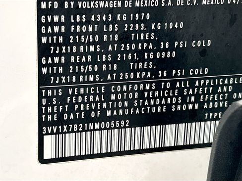 Used 2022 Volkswagen Taos SEL image 34