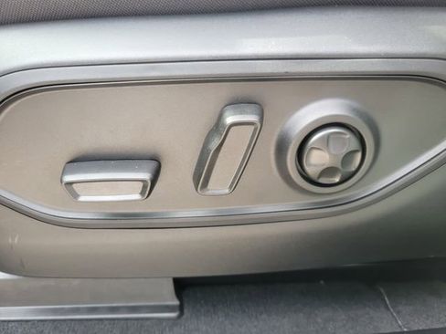 New 2026 Jeep Grand Cherokee Limited RWD image 14