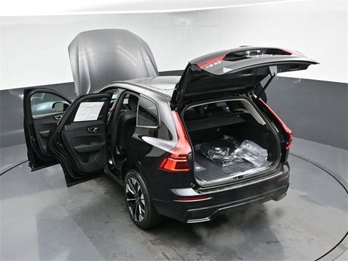 New 2026 Volvo XC60 B5 Plus w/ Protection Package Premier image 52