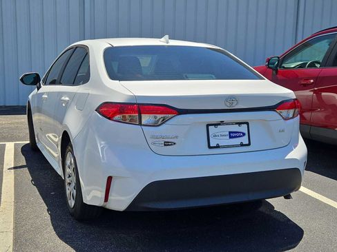 Used 2023 Toyota Corolla LE FWD image 4