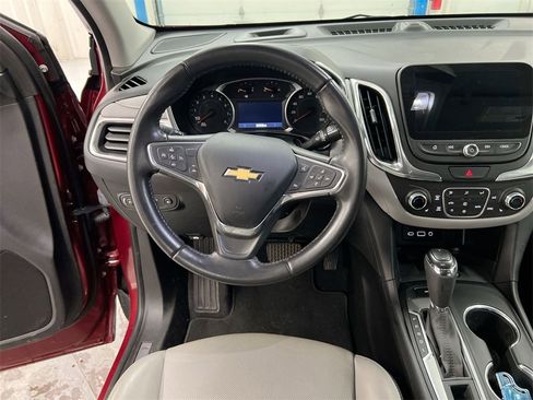 Used 2020 Chevrolet Equinox Premier image 18