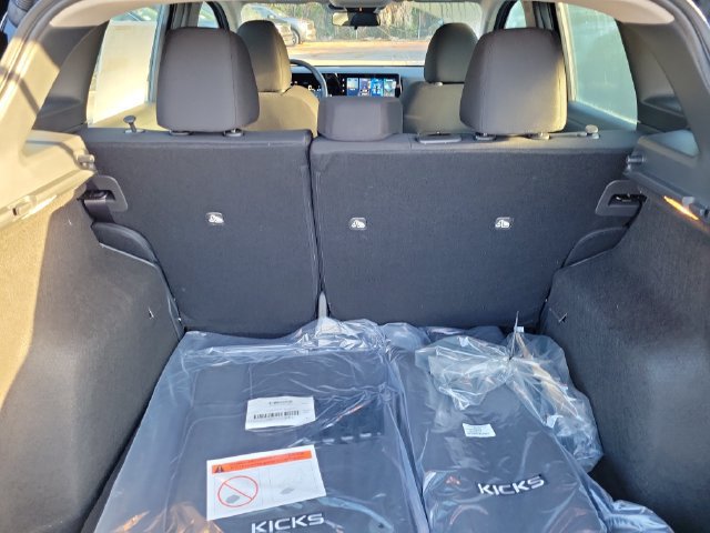 New 2027 Nissan Kicks S FWD image 8