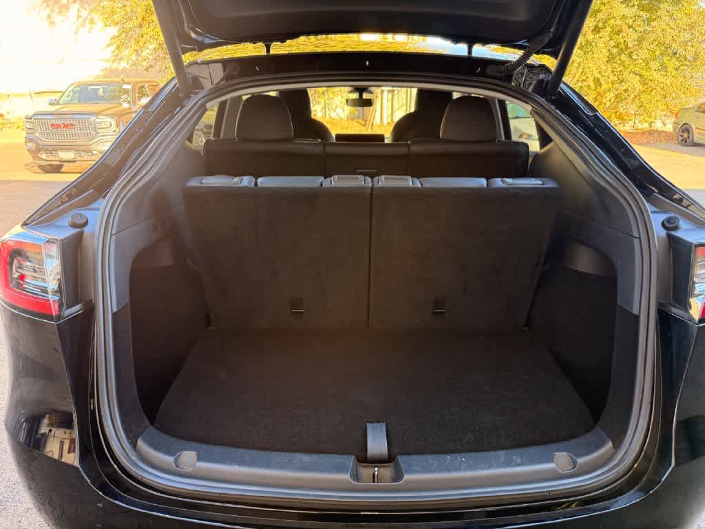 Used 2023 Tesla Model Y AWD image 20