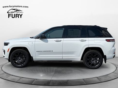 Used 2025 Jeep Grand Cherokee Summit w/ Advanced Protech Group IV AWD/4WD image 7