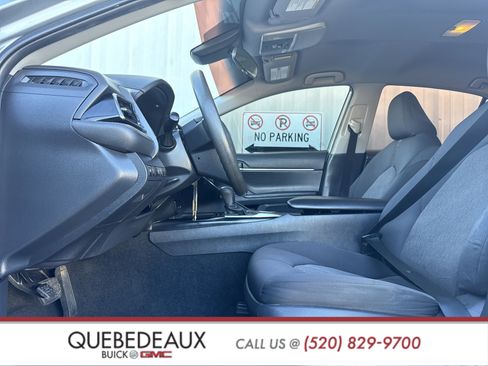 Used 2020 Toyota Camry LE w/ Carpet Mat Package image 16