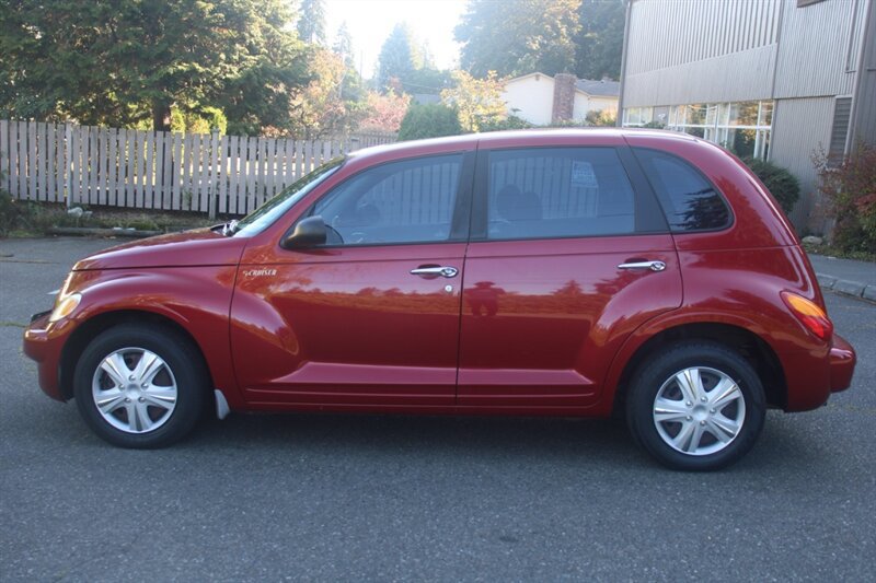 Used 2005 Chrysler PT Cruiser FWD image 13