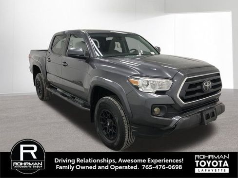 Used 2021 Toyota Tacoma SR5 w/ Blackout Package (TMS) image 10