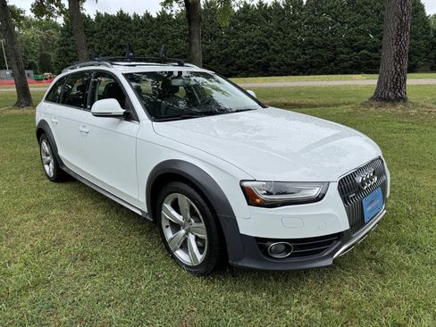 Used 2013 Audi A4 Premium w/ Convenience Pkg AWD/4WD image 2
