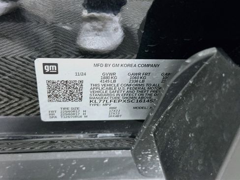 Used 2025 Chevrolet Trax LS FWD image 12