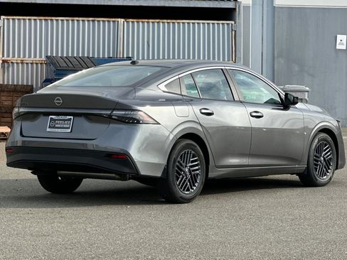 New 2026 Nissan Sentra SV w/ Floor Mat Package image 4