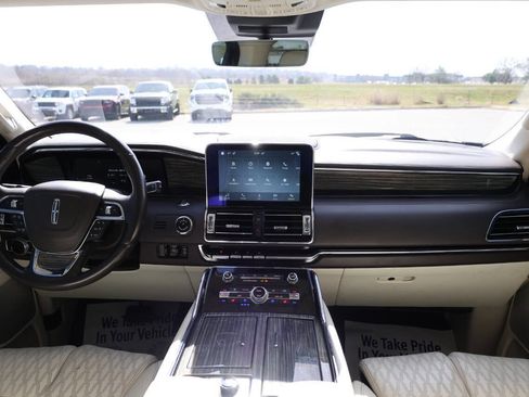 Used 2019 Lincoln Navigator L Black Label image 14
