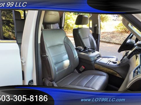 Used 2017 GMC Yukon Denali w/ Open Road Package AWD/4WD image 23