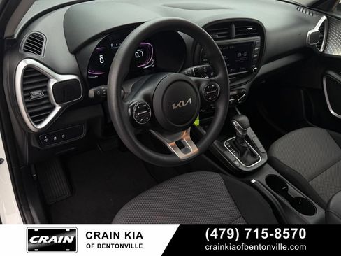 Certified 2024 Kia Soul LX w/ Option Group 015 FWD image 9