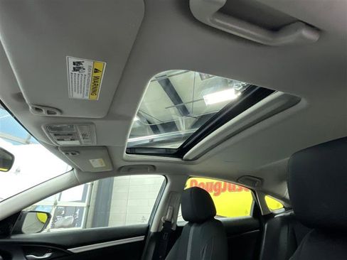 Used 2018 Honda Civic EX-T image 13