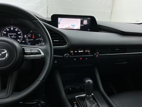 Used 2021 MAZDA MAZDA3 s FWD image 33