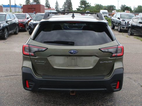 Used 2021 Subaru Outback Premium AWD/4WD image 6