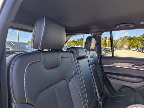 Used 2024 Jeep Grand Cherokee Limited w/ Trailer Tow Package image 14