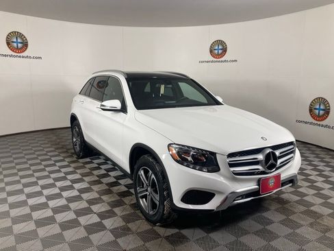 Used 2017 Mercedes-Benz GLC 300 4MATIC image 19