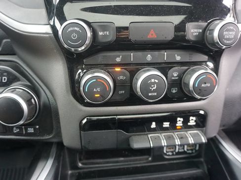 Used 2022 RAM 1500 Big Horn AWD/4WD image 15