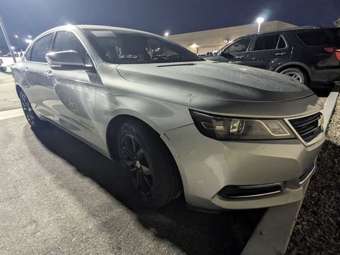 Used 2019 Chevrolet Impala LT FWD image 3