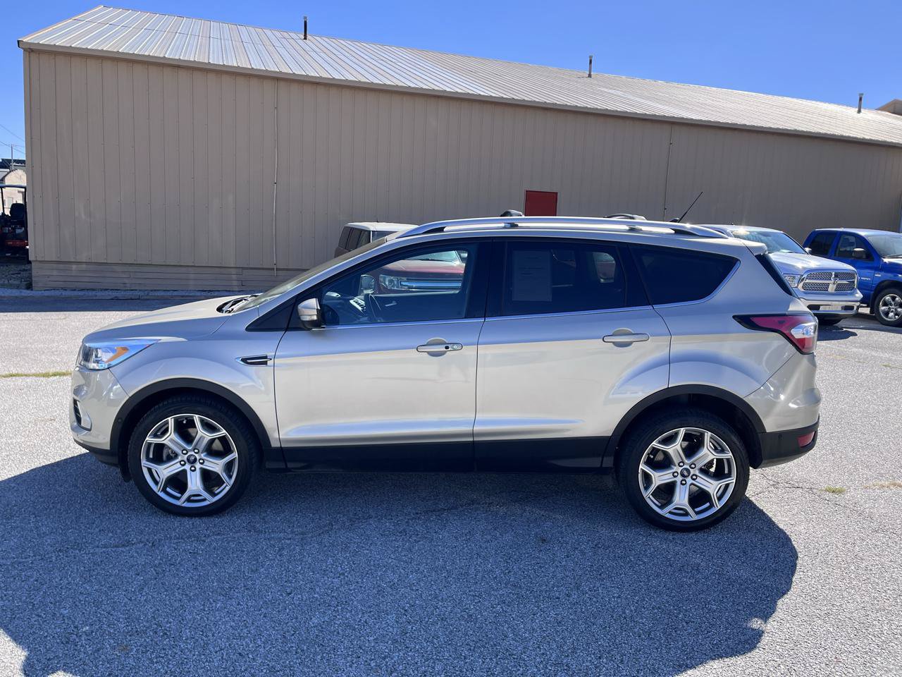 Used 2018 Ford Escape Titanium w/ Ford Safe & Smart Package AWD/4WD image 6