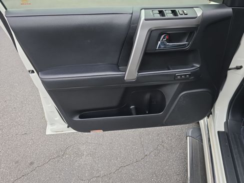 Used 2020 Toyota 4Runner Limited image 29