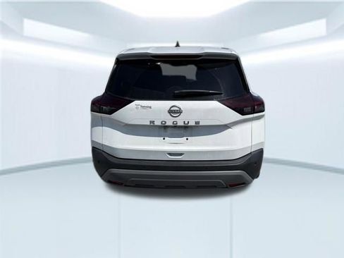 Used 2023 Nissan Rogue S FWD image 10