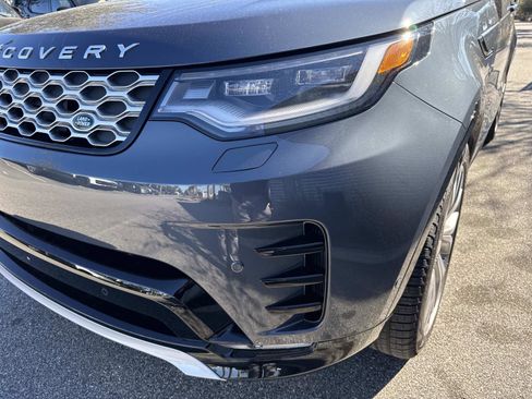 New 2026 Land Rover Discovery Limited Edition image 9