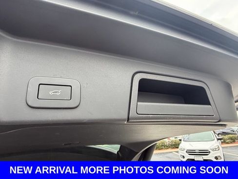 Used 2023 Land Rover Range Rover Evoque R-Dynamic S AWD/4WD image 16