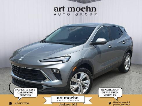 Used 2024 Buick Encore GX Preferred AWD/4WD image 1