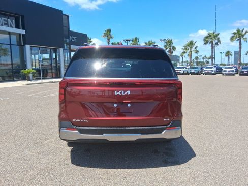 New 2026 Kia Carnival SX FWD image 5