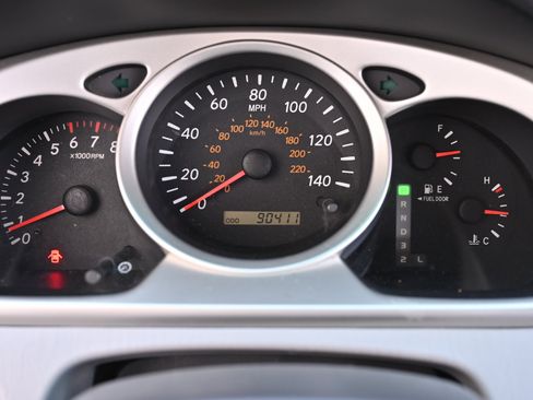 Used 2006 Toyota Highlander Sport FWD image 18