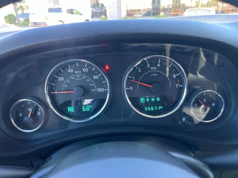 Used 2017 Jeep Wrangler Unlimited Sport w/ Max Tow Package image 10