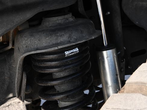 Used 2022 Jeep Gladiator Rubicon w/ LED Lighting Group image 34