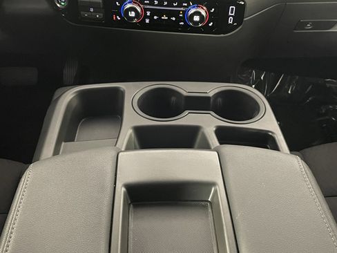 Used 2025 GMC Sierra 1500 Elevation image 18