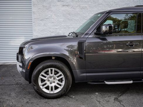 Used 2025 Land Rover Defender 110 S image 10