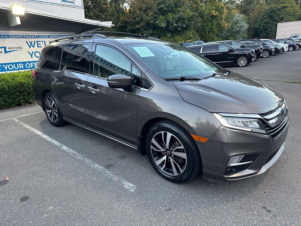 Used 2018 Honda Odyssey Elite image 3