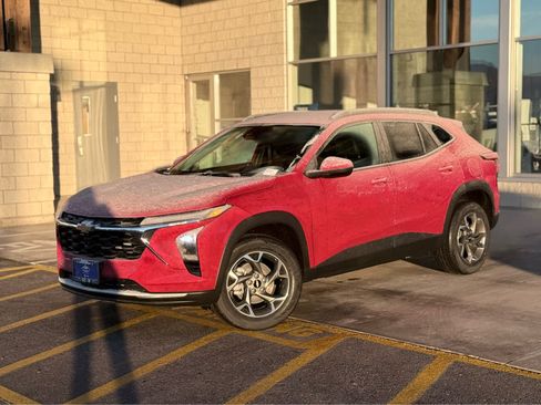 New 2026 Chevrolet Trax LT w/ Driver Confidence Package image 1
