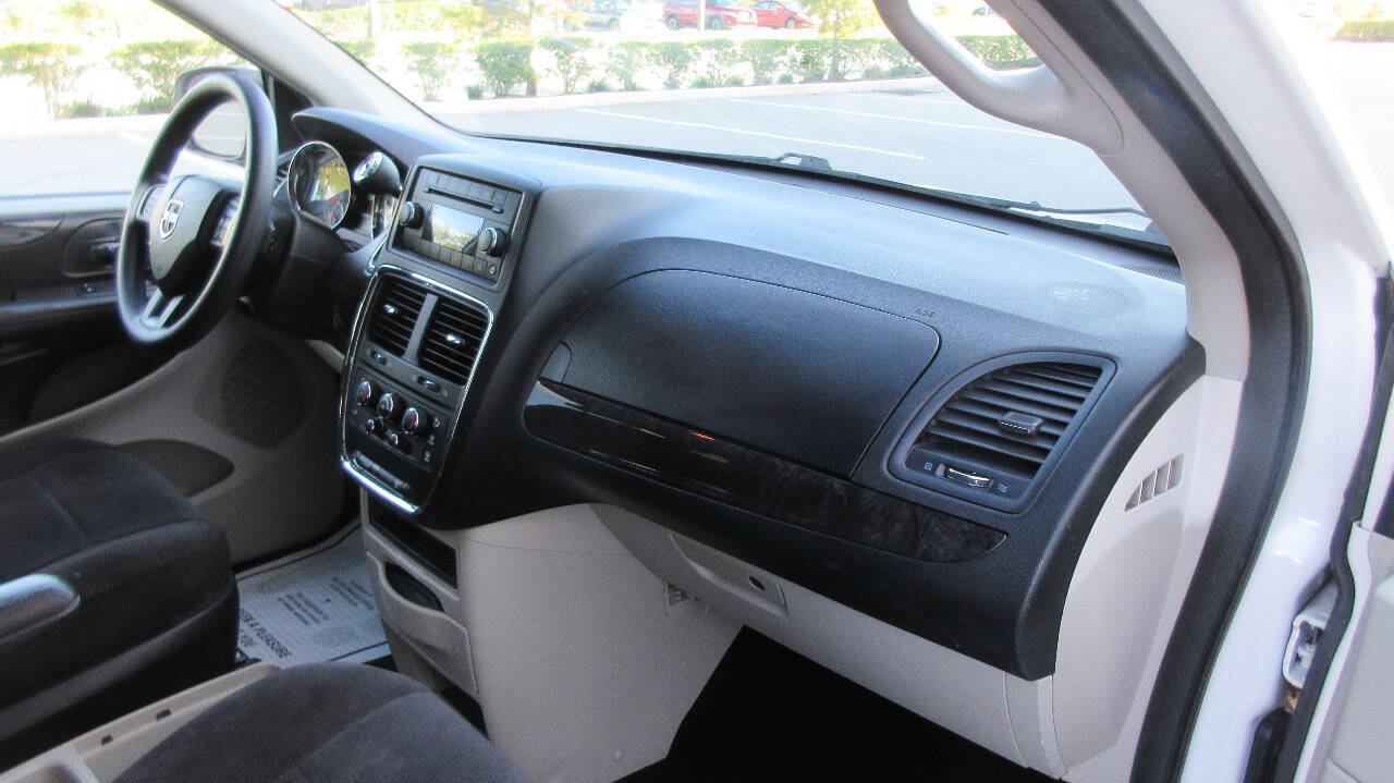 Used 2012 Dodge Grand Caravan SE FWD image 25